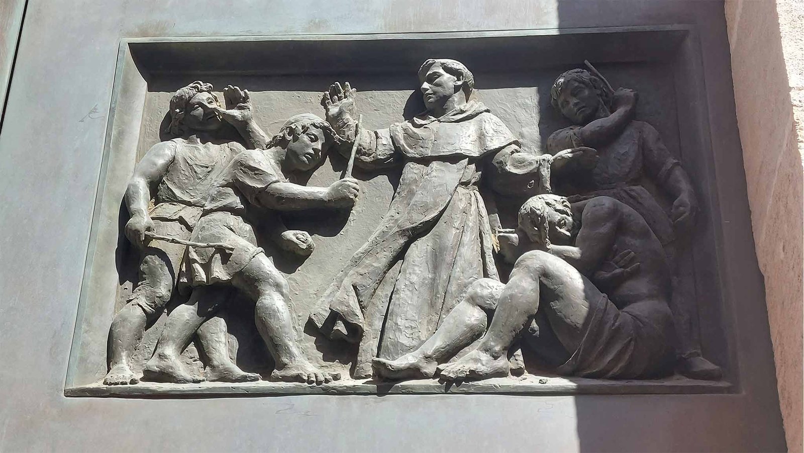 2-luoghi-oscuri-ti-aspettano