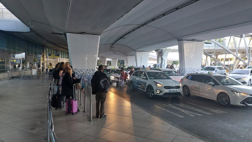 Arrivare dall'aereoporto 3 aeroporto Valencia fermata taxi